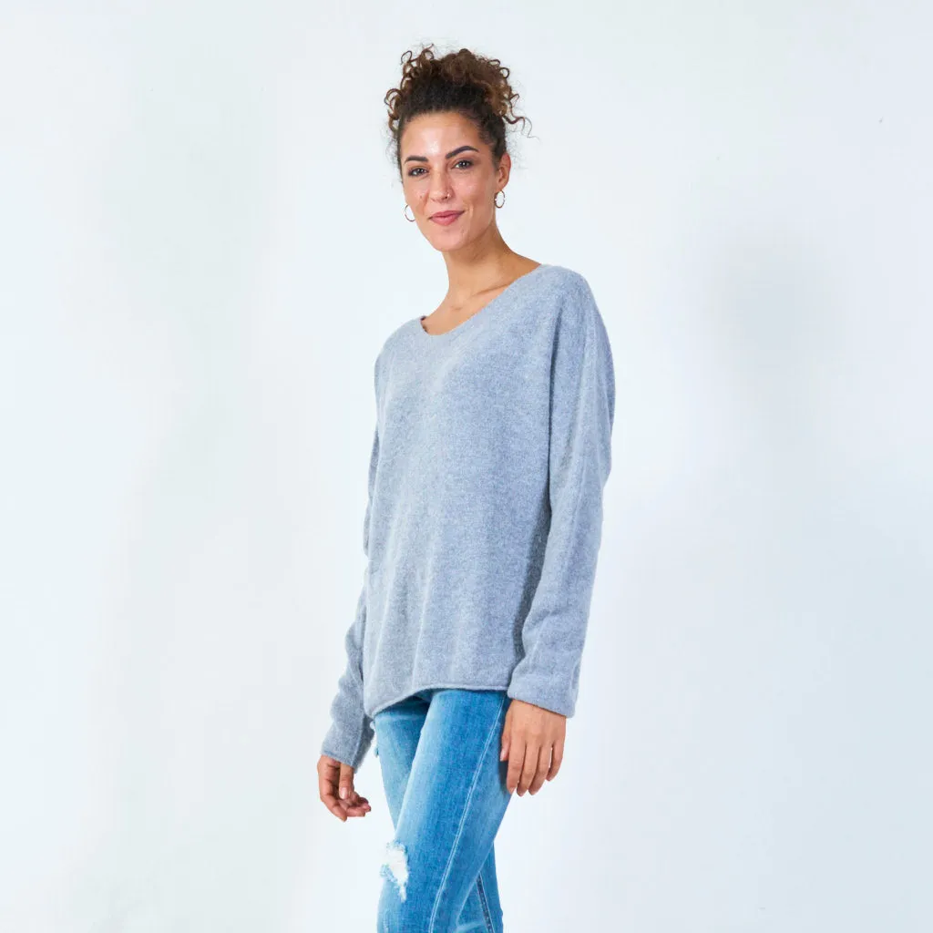 Classic v-neck pullover sweater wholesale