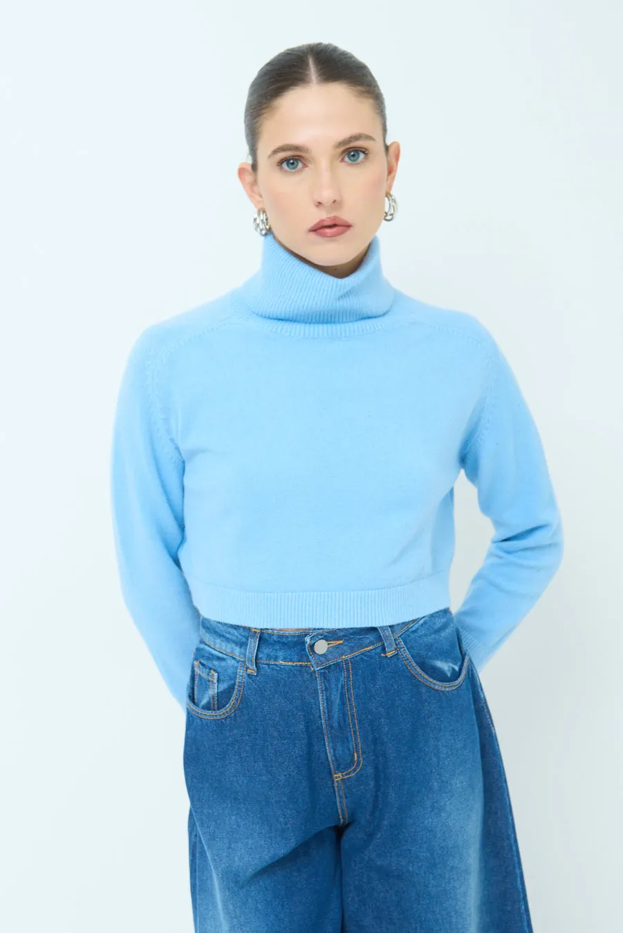 Cropped turtleneck sweater wholesale