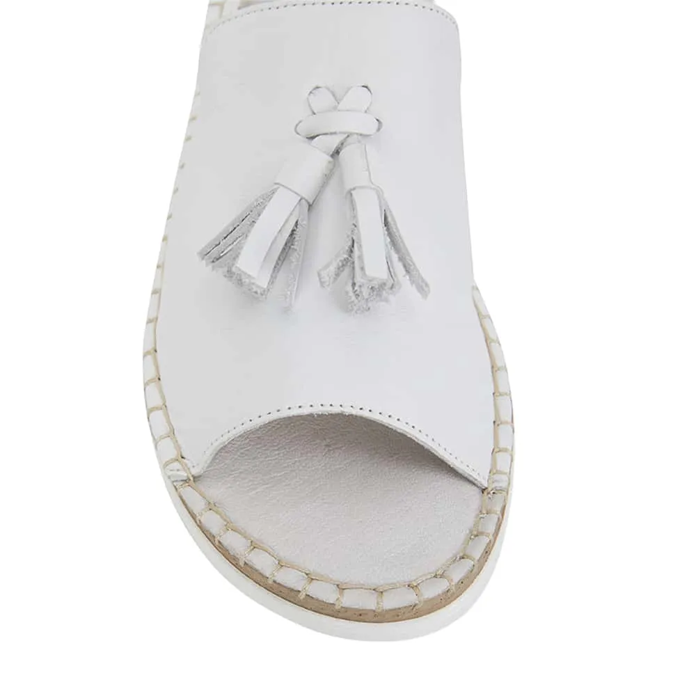 Elsa Sandal in White Leather