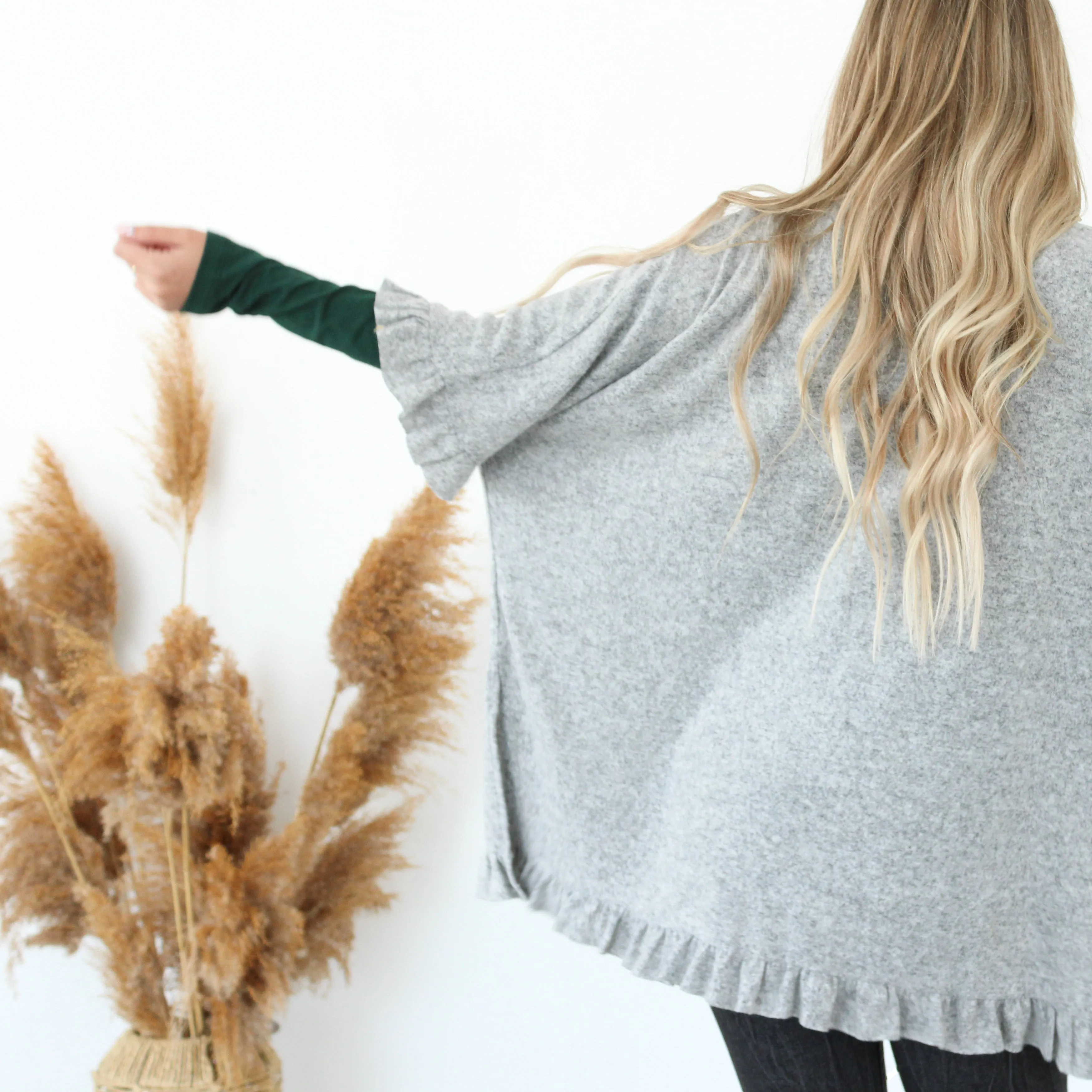 Hacci Ruffle Cardigan