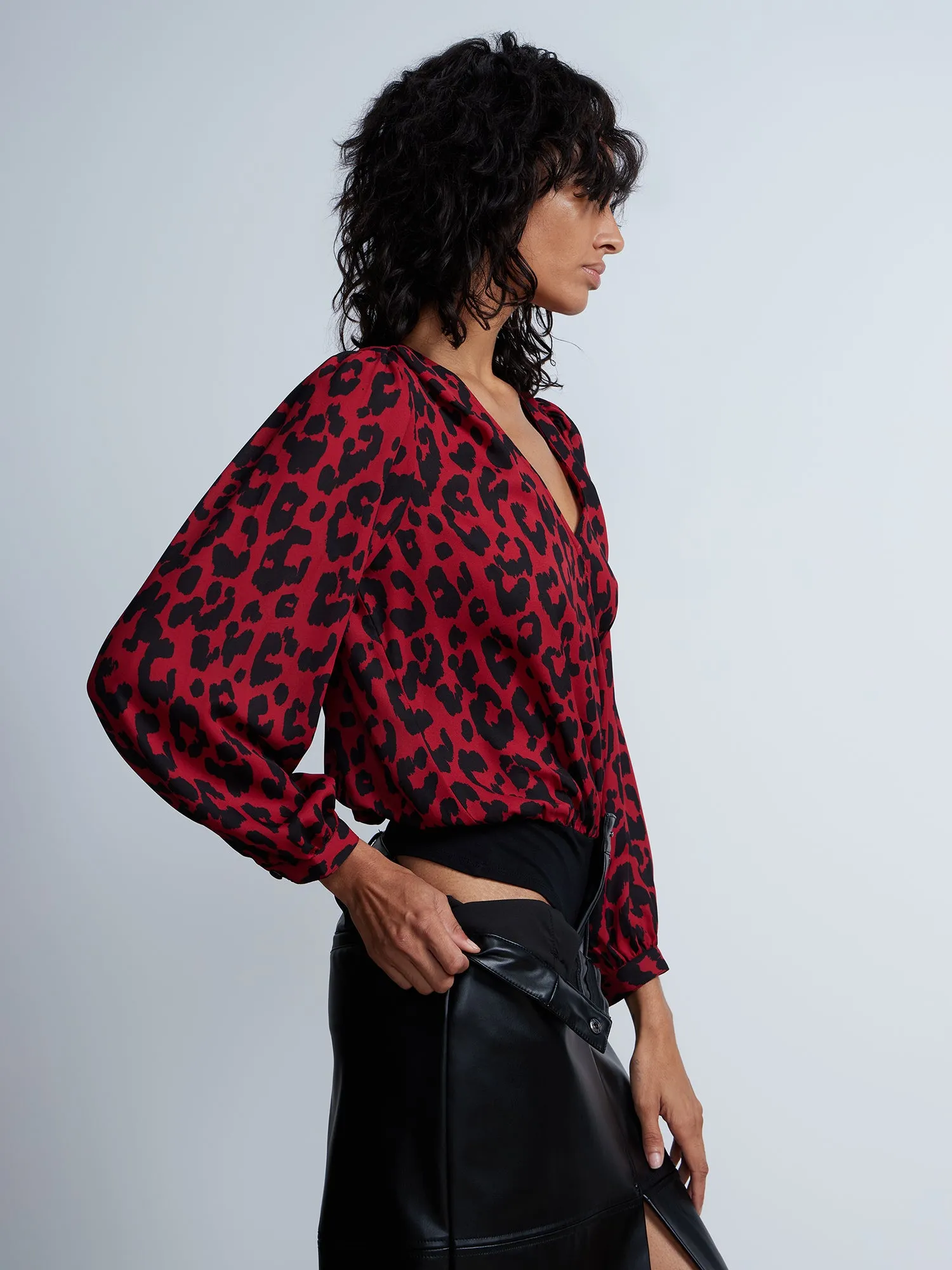 Long Sleeves Surplice Neck Leopard Print Bodysuit