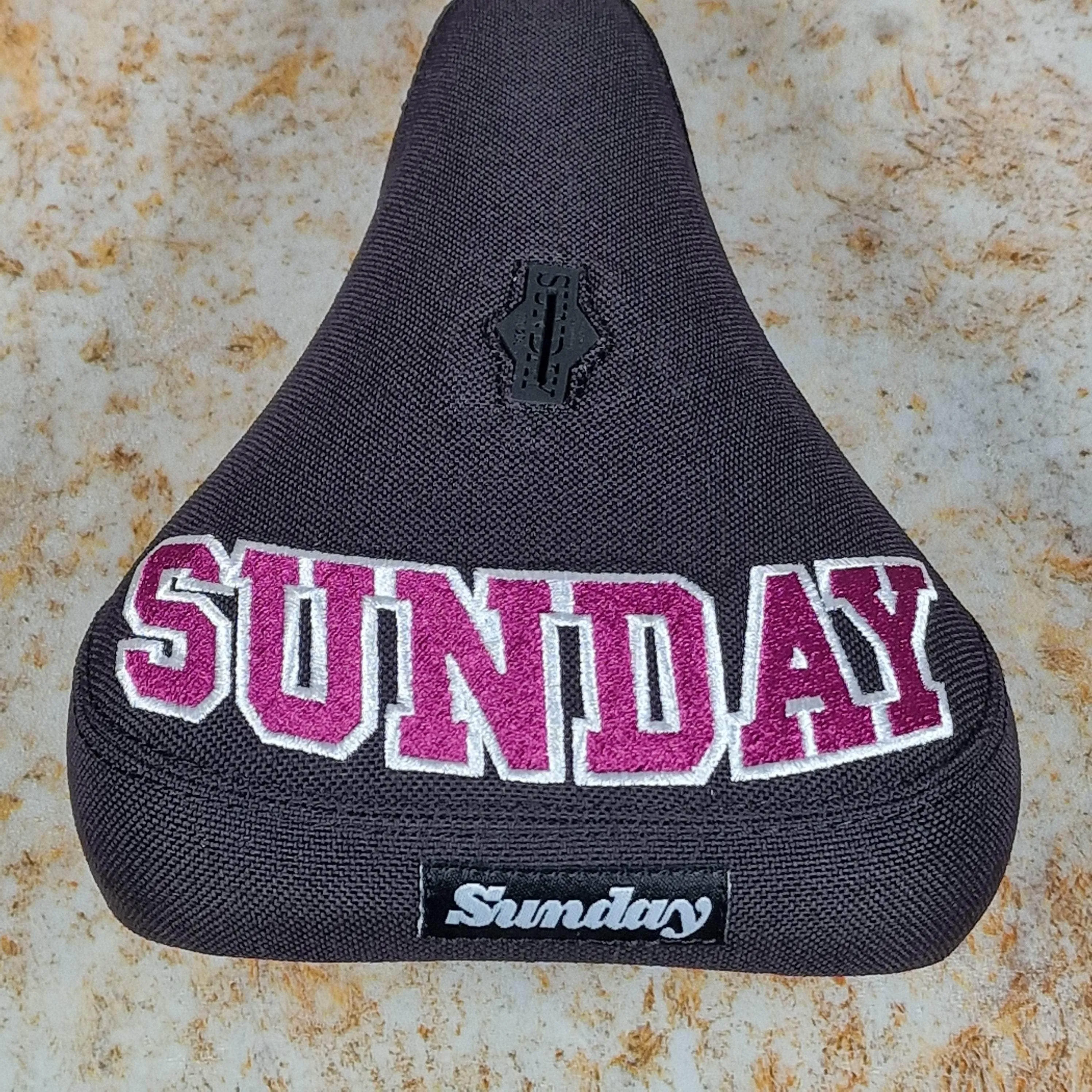 Sunday Blockhead Pivotal Seat Black / Purple