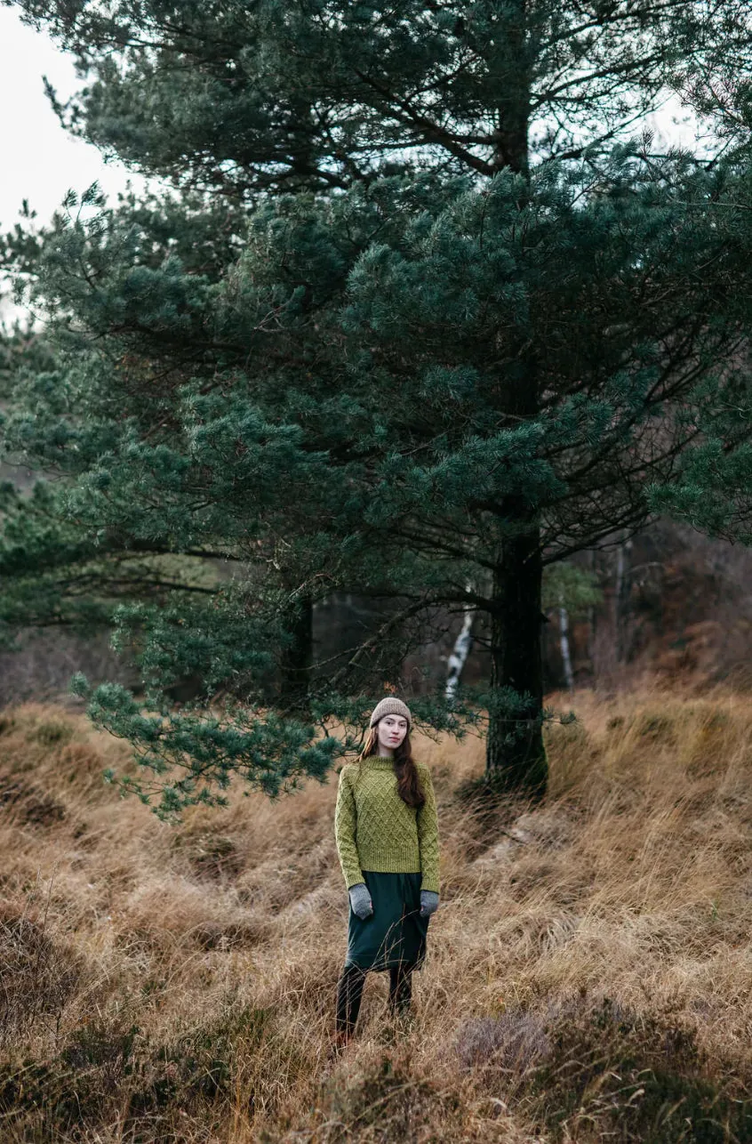 The Blisco Donegal Aran Sweater in Lime