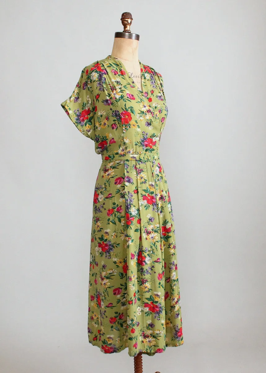 Vintage 1940s Green Floral Rayon Day Dress